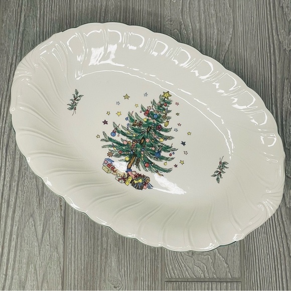 Vintage Nikko Happy Holidays Oval Platter 14" Christmas Tree plate collectable - Picture 1 of 7